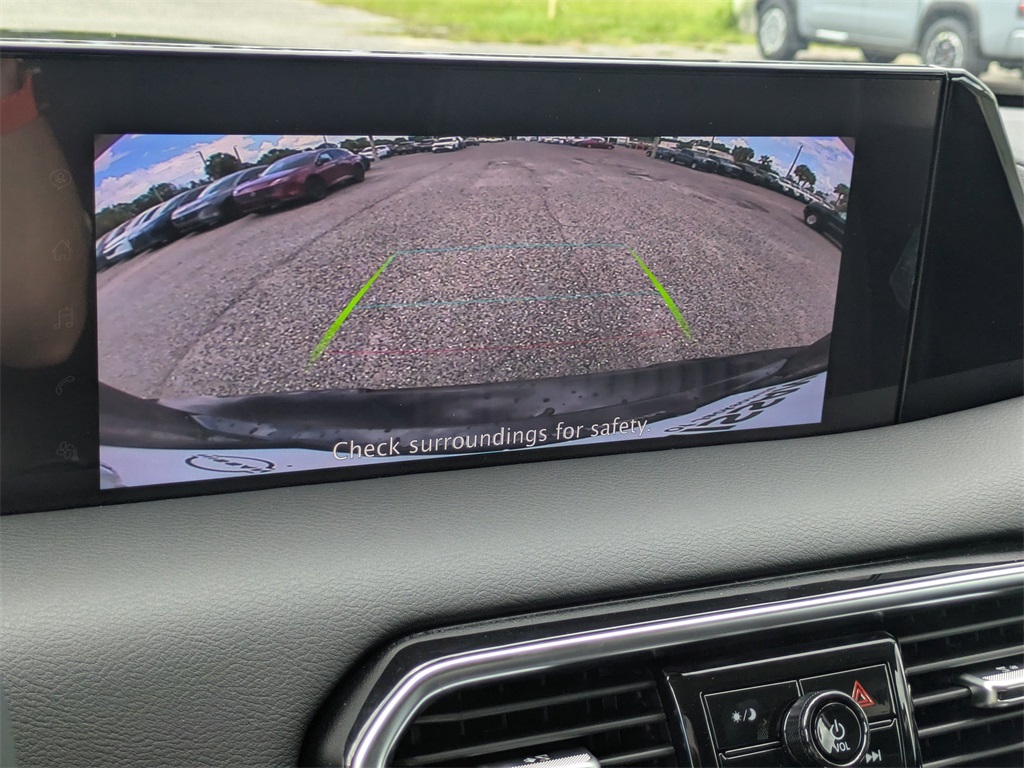 2025 Nissan Armada SV photo 22