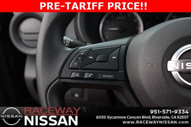 2025 Nissan Kicks Play S photo 22