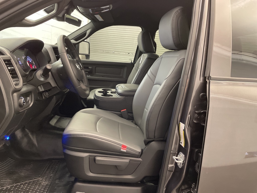 2025 Ram 2500 Tradesman photo 11