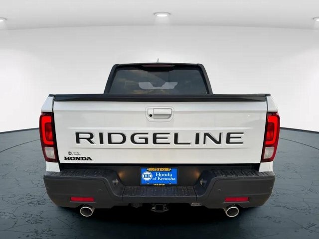 2025 Honda Ridgeline Black Edition photo 6