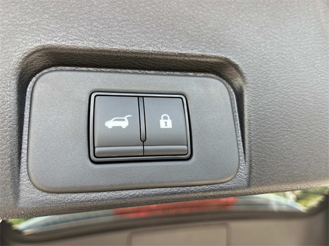 2026 Nissan Rogue SV photo 10