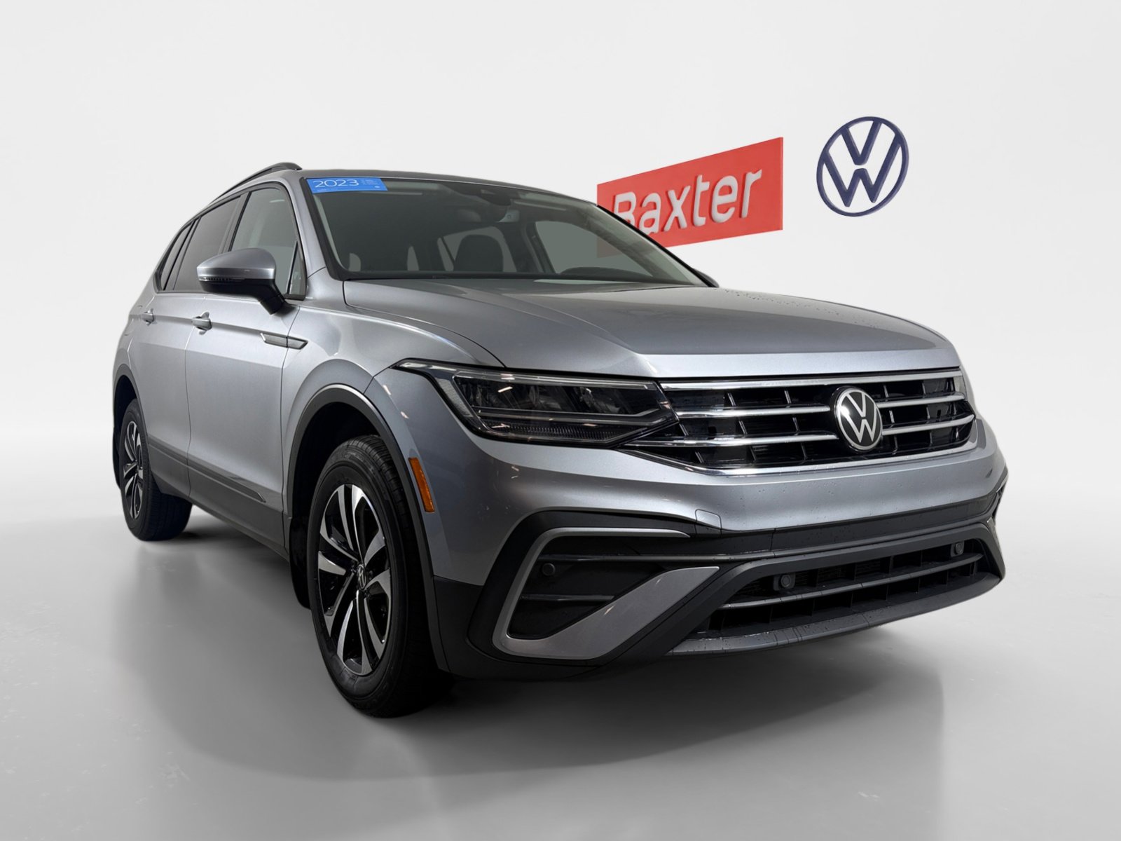 2023 Volkswagen Tiguan S's photo
