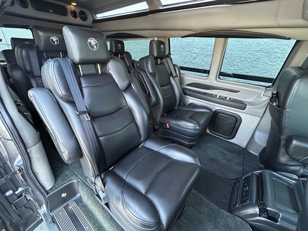 2021 Chevrolet Express LS photo 24