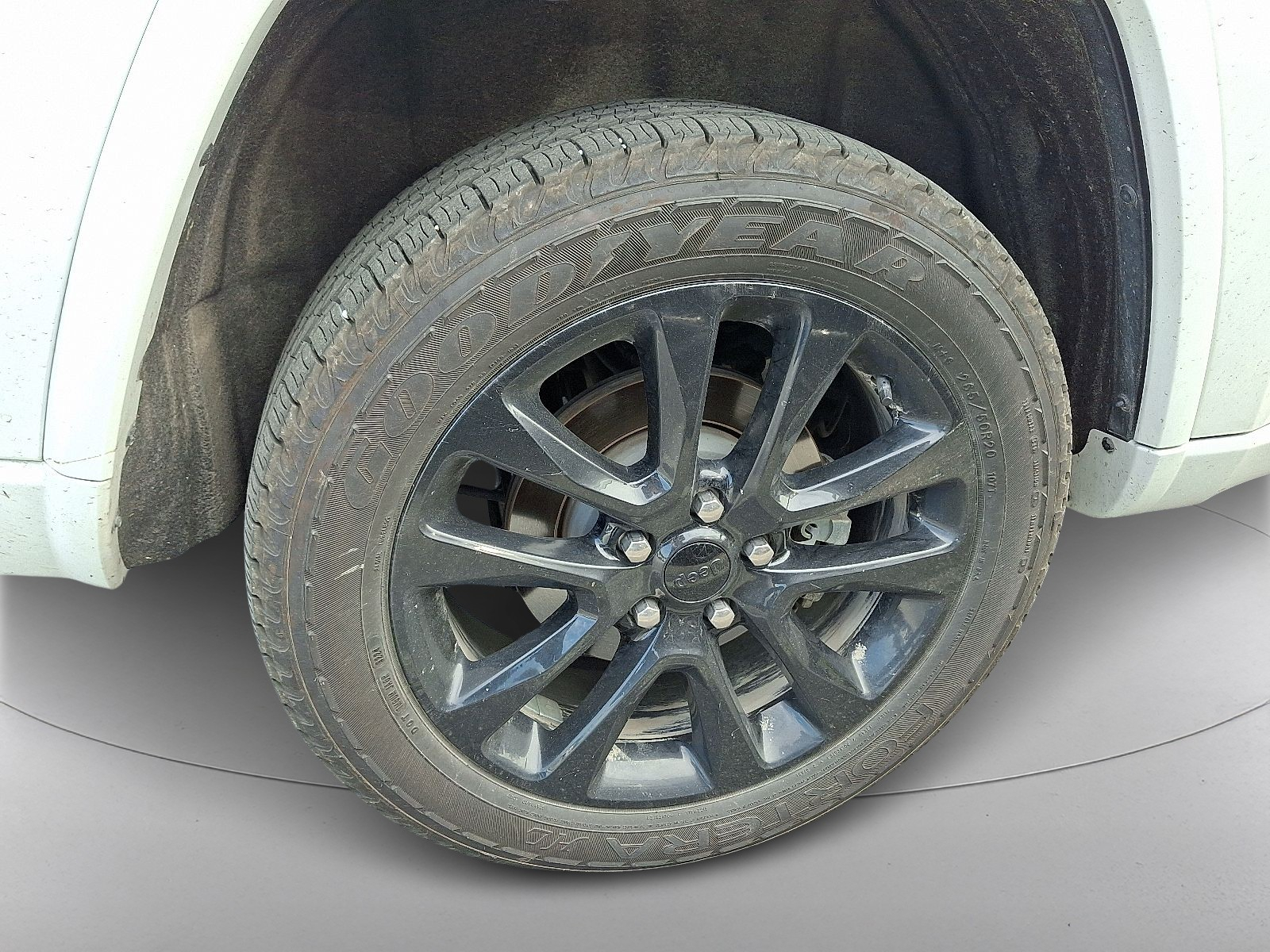 2022 Jeep Cherokee Laredo photo 5