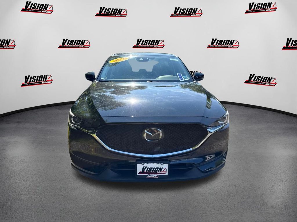 2019 Mazda CX-5 Touring photo 2