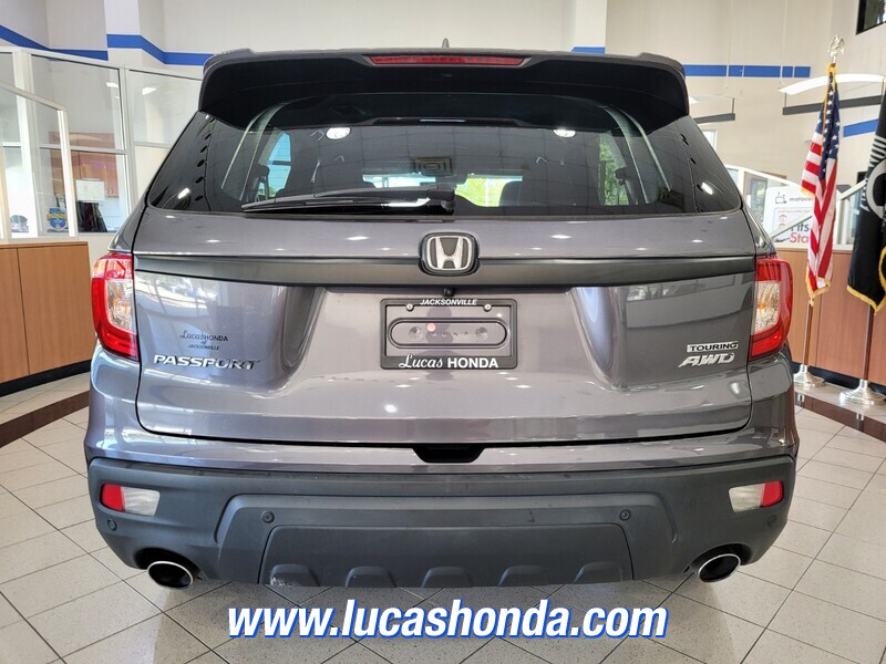 2021 Honda Passport Touring photo 3