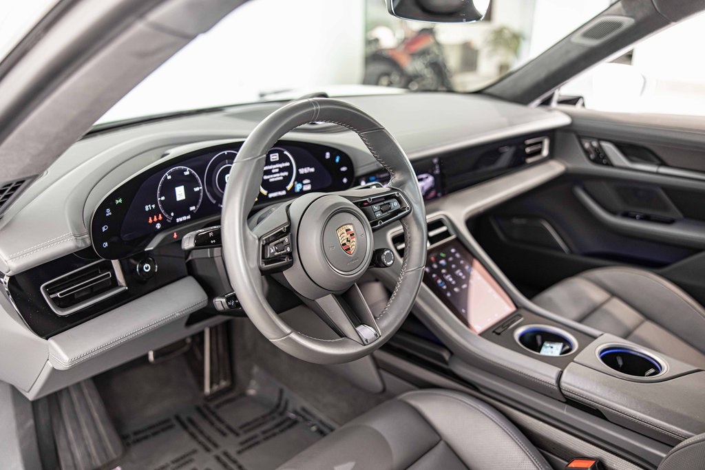 2020 PORSCHE TAYCAN - Image 22