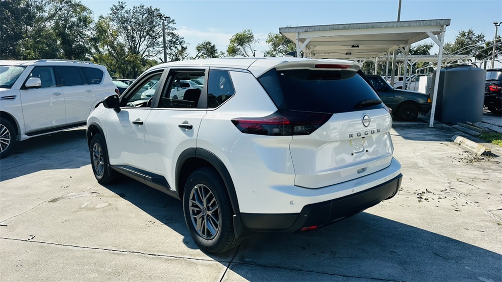 2025 Nissan Rogue S photo 4