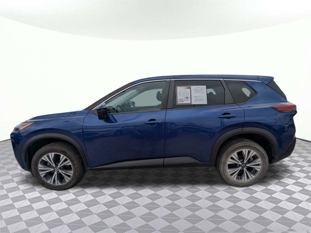 2022 Nissan Rogue SV photo 6