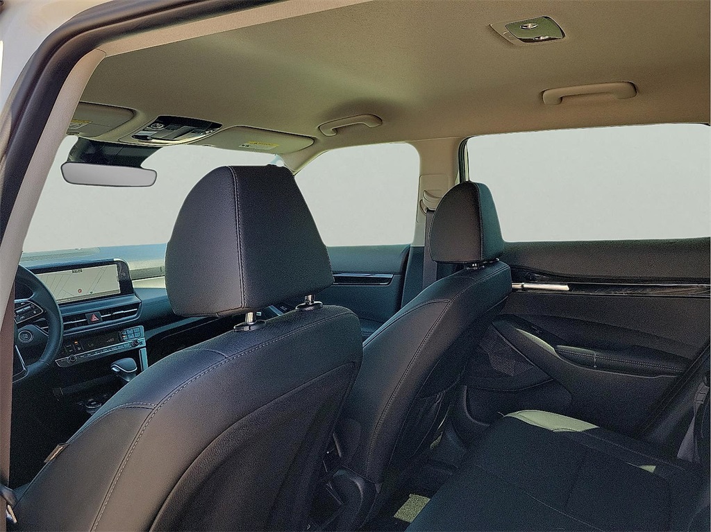 2024 Kia Seltos SX photo 11