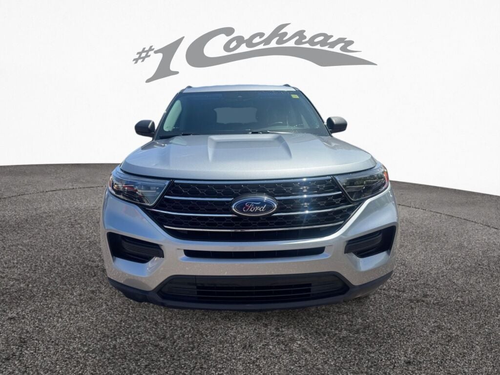 2022 Ford Explorer XLT photo 2