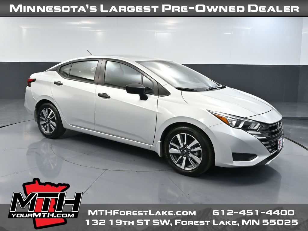 2024 Nissan Versa Sedan S's photo