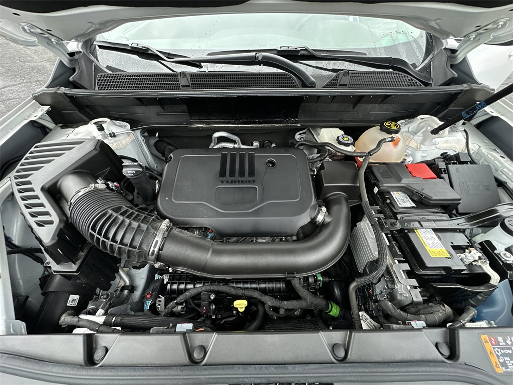 2023 GMC ACADIA - Image 22