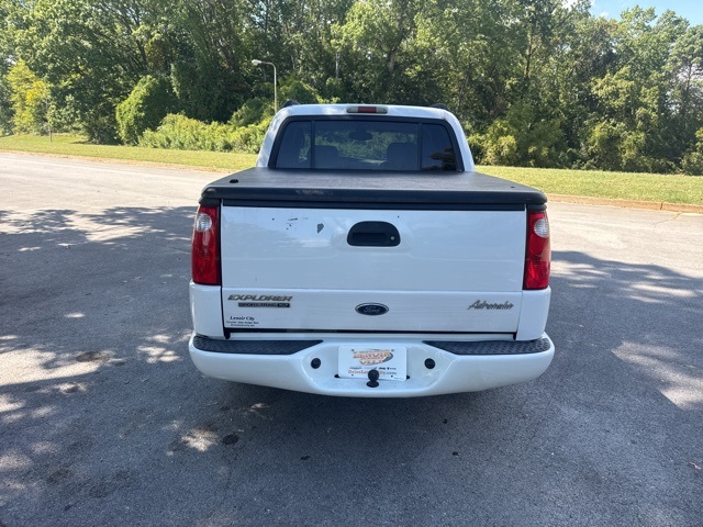 2005 Ford Explorer Sport Trac XLT photo 4
