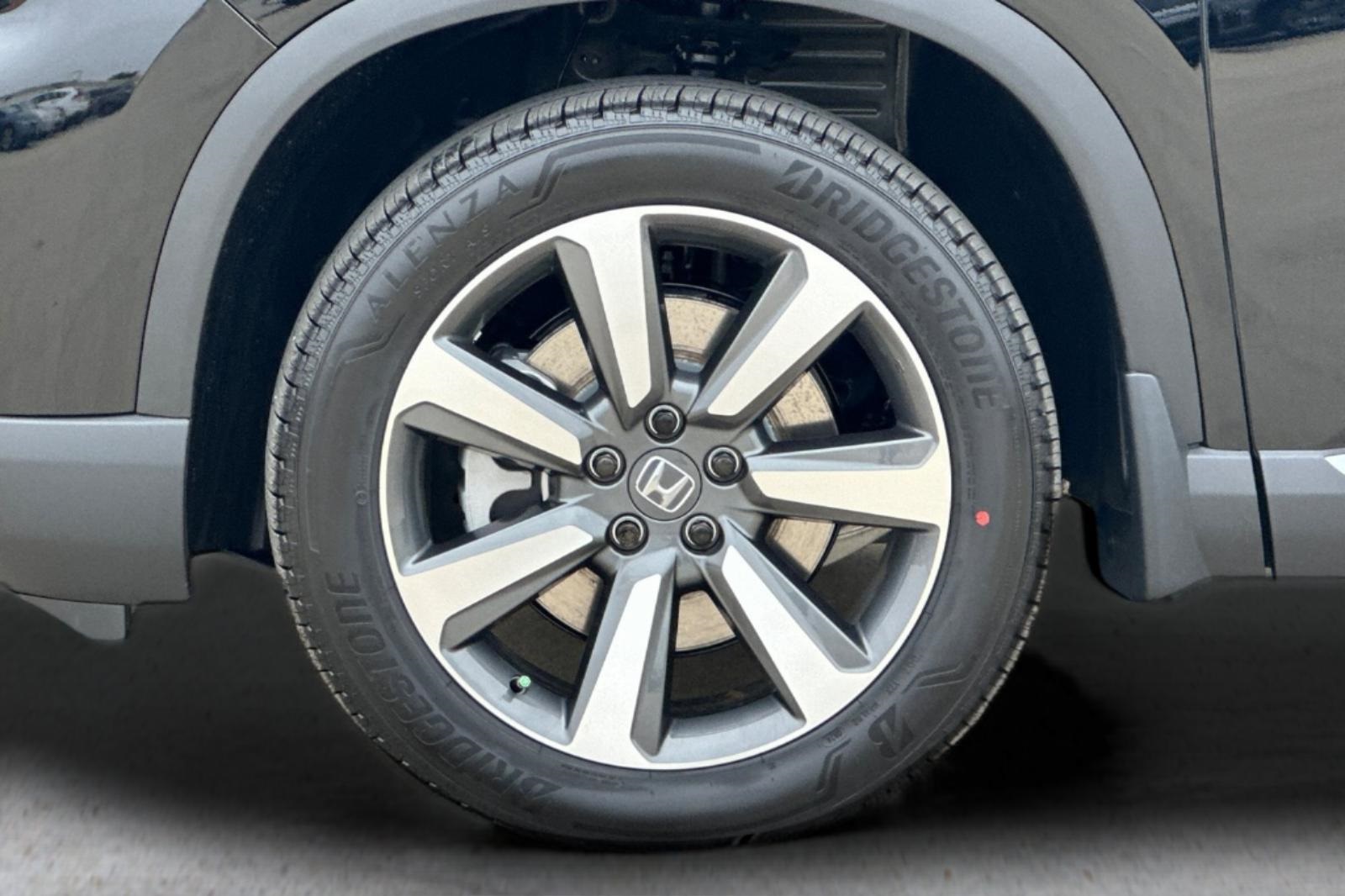 2025 Honda Pilot Elite photo 25