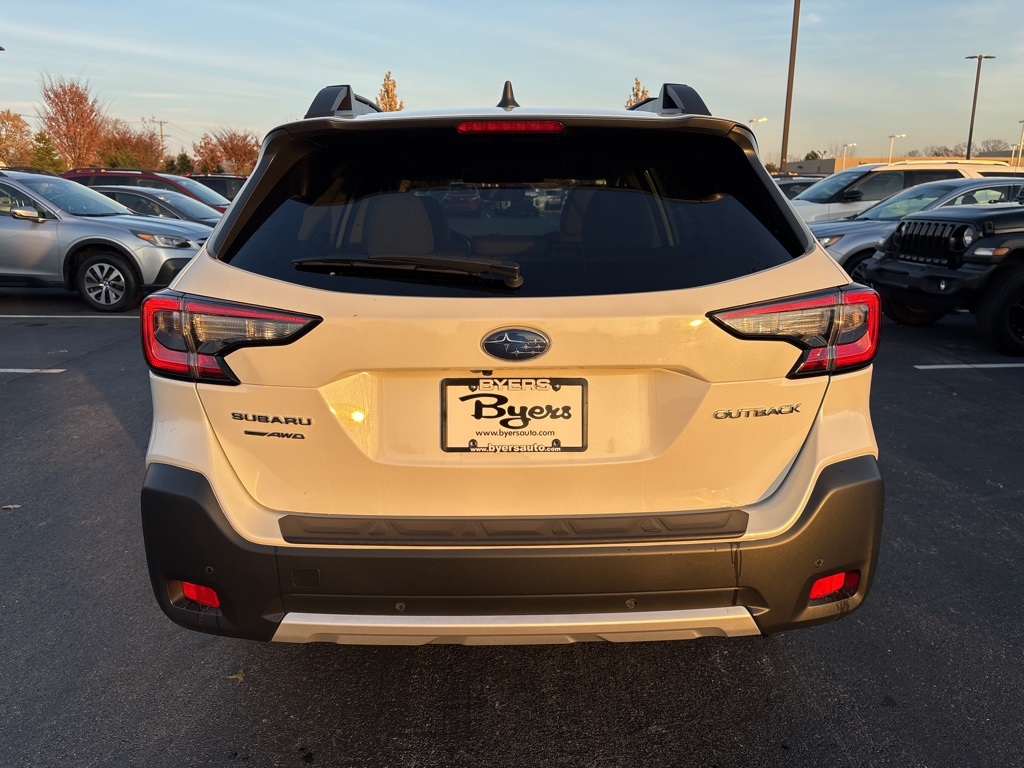 2023 Subaru Outback Limited photo 4