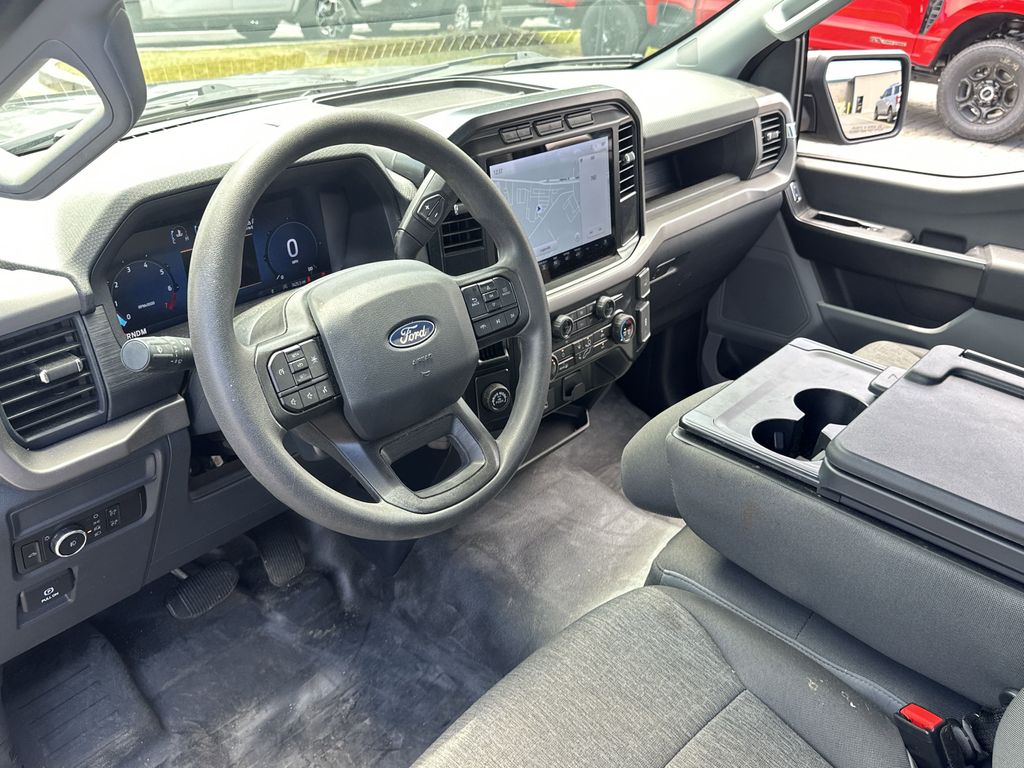 2024 Ford F-150 XL photo 2