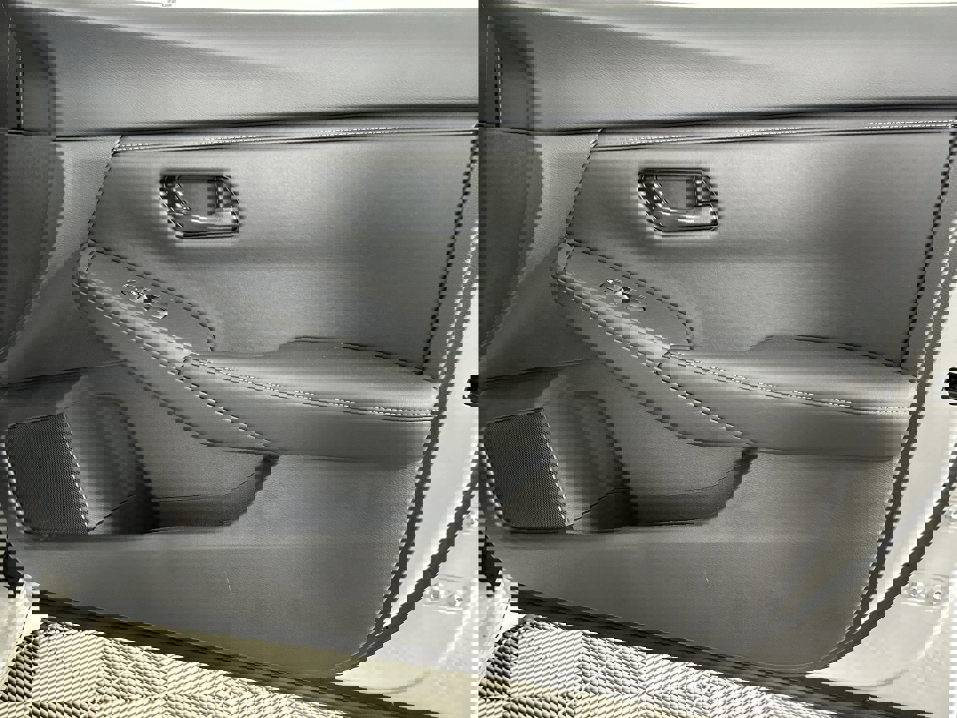 2025 Nissan Sentra S photo 30