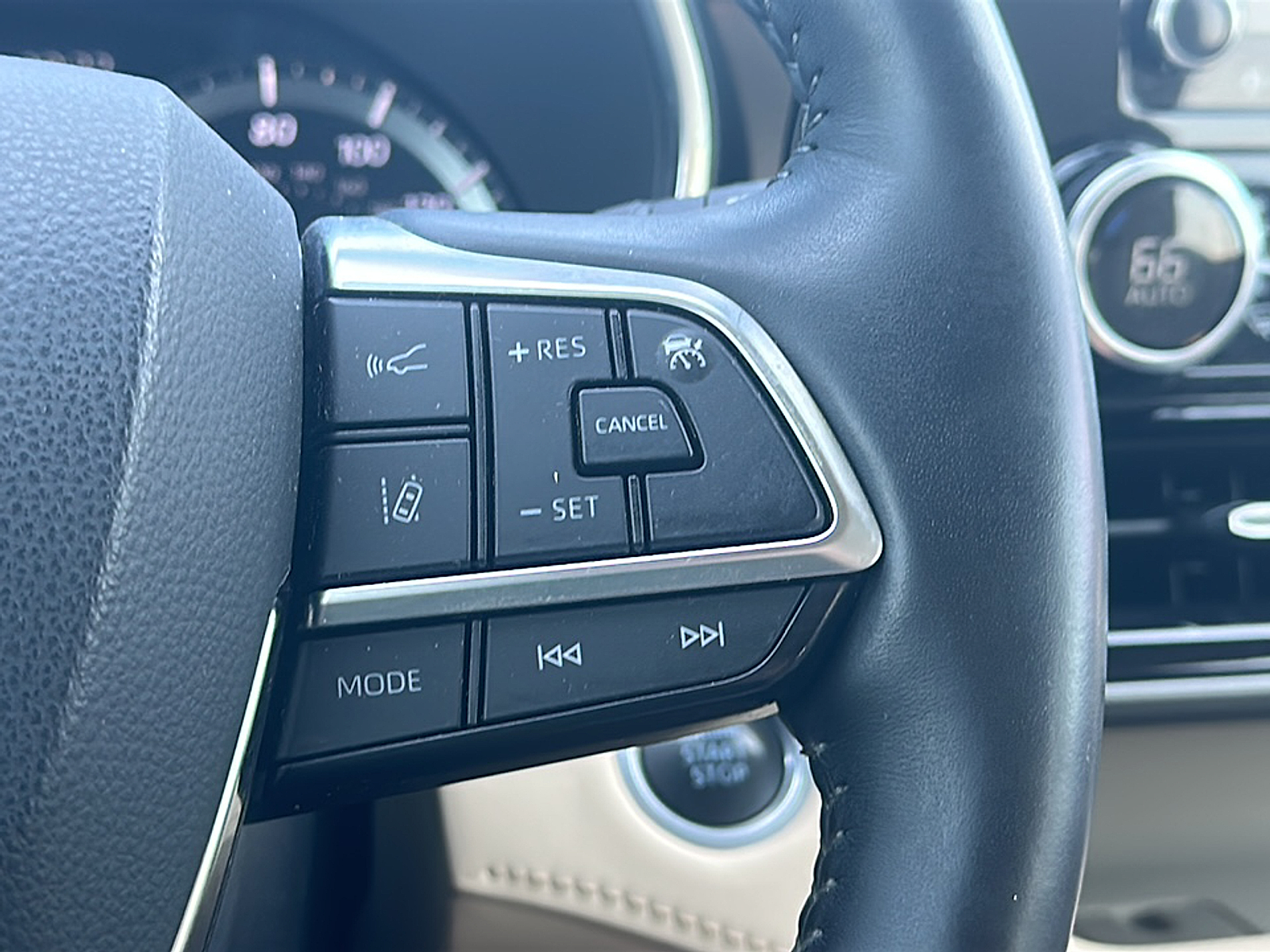 2021 Toyota Highlander Limited photo 19