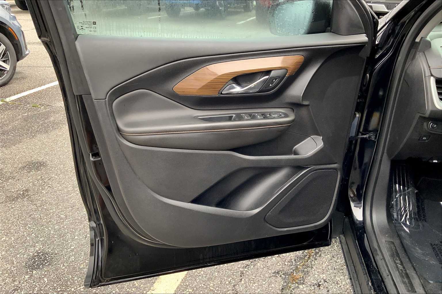 2020 Gmc Terrain SLE photo 18