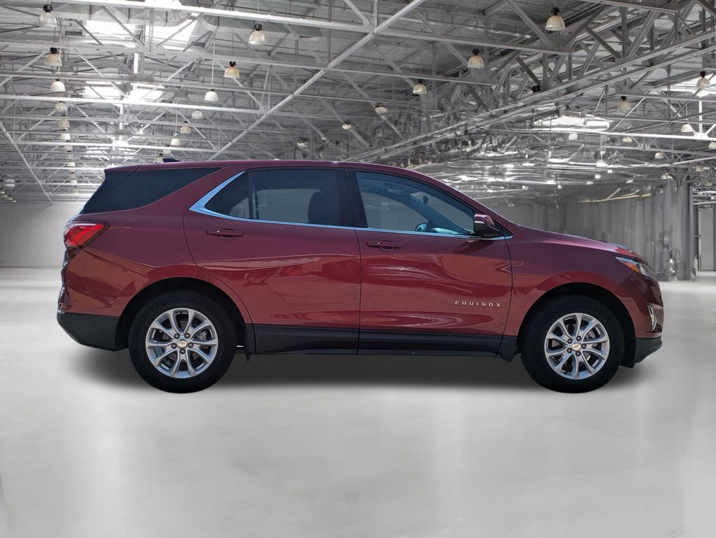 2018 Chevrolet Equinox LT photo 4