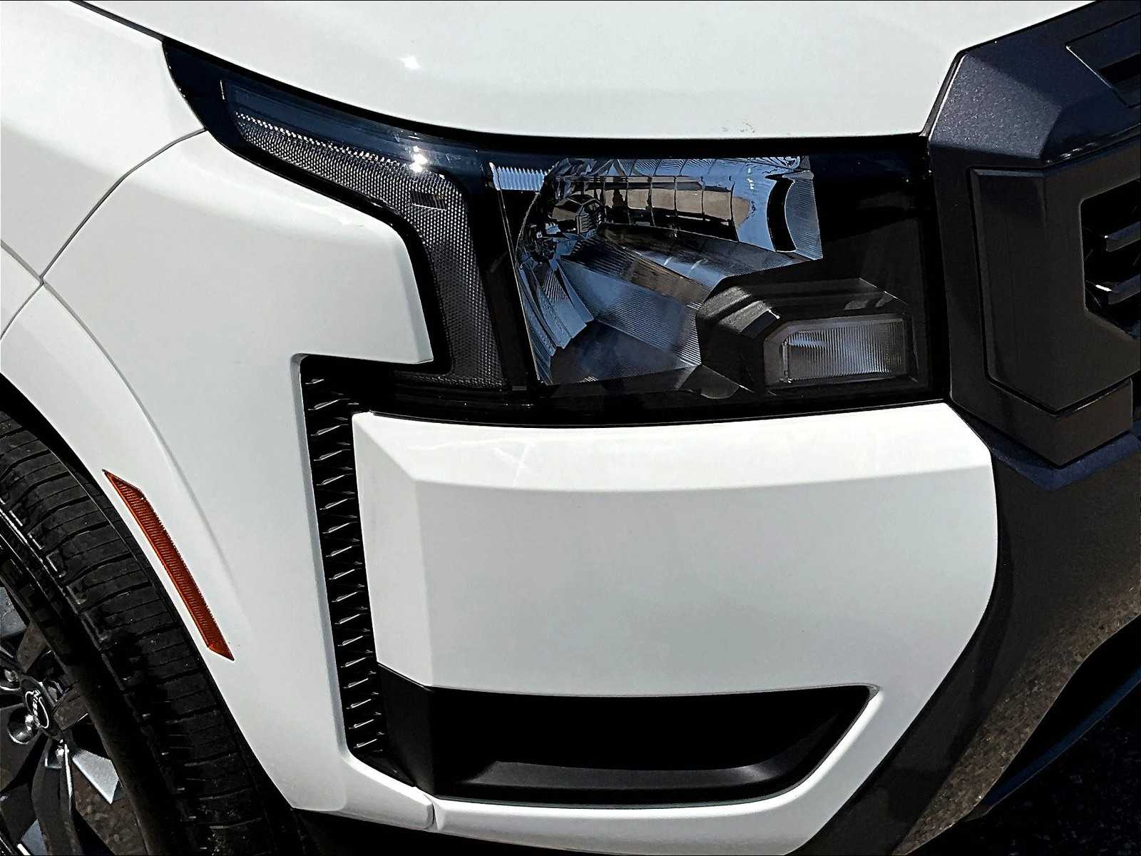 2025 Nissan Frontier SV photo 31