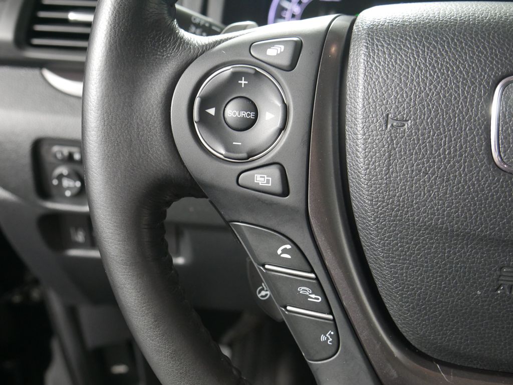 2023 Honda Ridgeline RTL photo 19