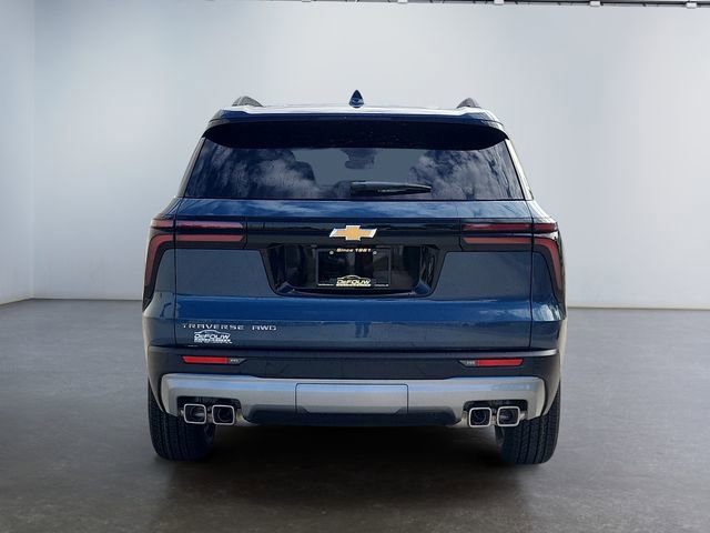 2026 Chevrolet Traverse photo 4