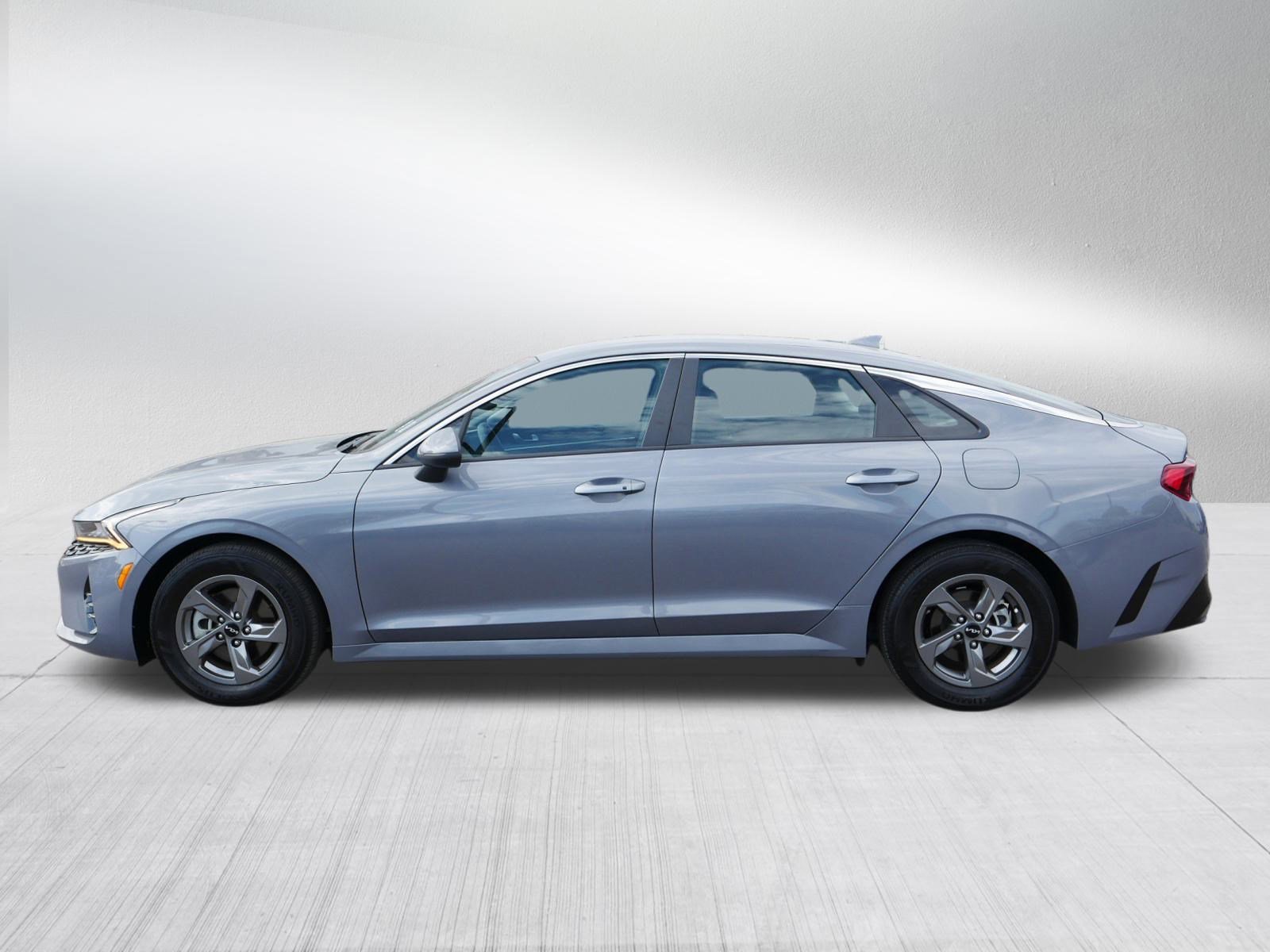 2024 Kia K5 LXS photo 4
