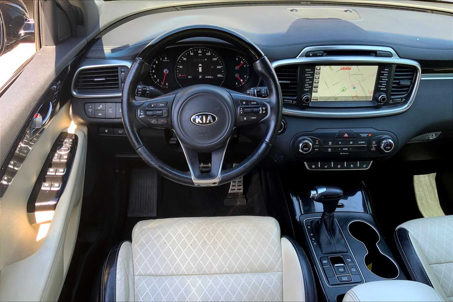 2016 Kia Sorento SX Limited photo 4