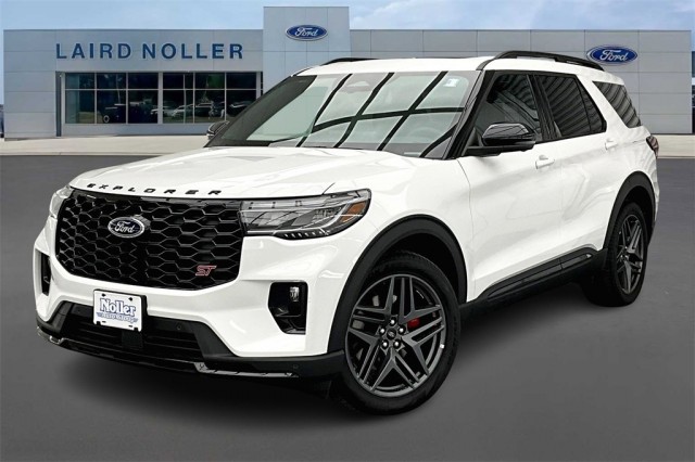 New 2026 Ford Explorer Platinum™ 4D Sport Utility in Lawrence