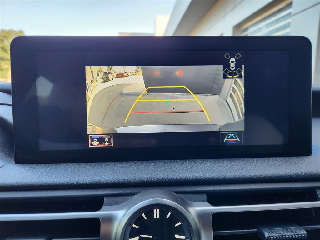 2021 Lexus IS 350 F SPORT photo 15