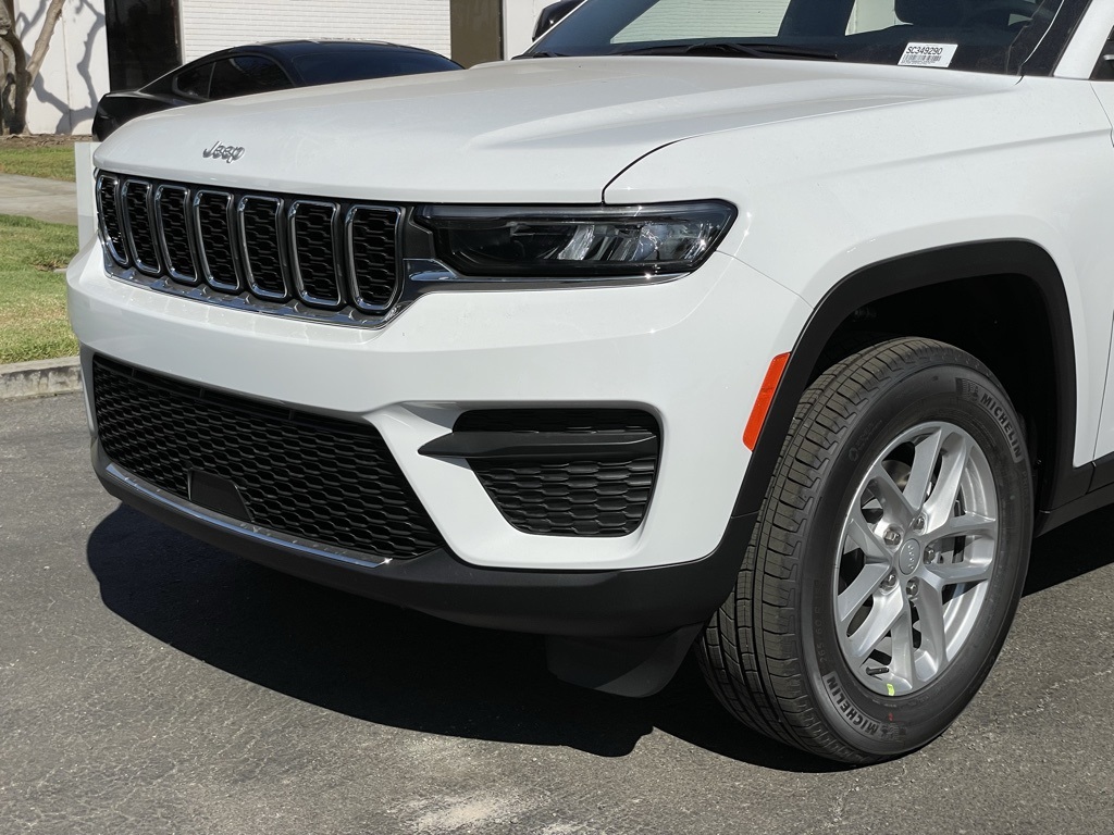 2025 Jeep Grand Cherokee Laredo X photo 10