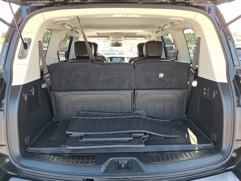 2019 Infiniti QX80 Luxe photo 23
