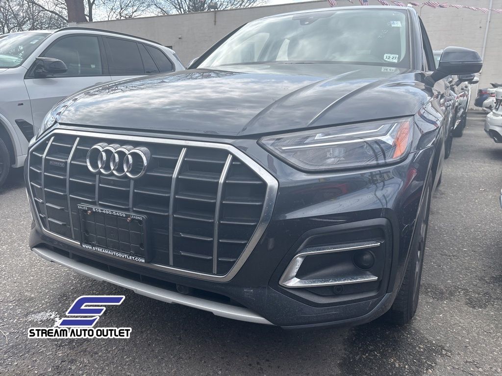 2023 Audi Q5 40 Premium Plus photo 2