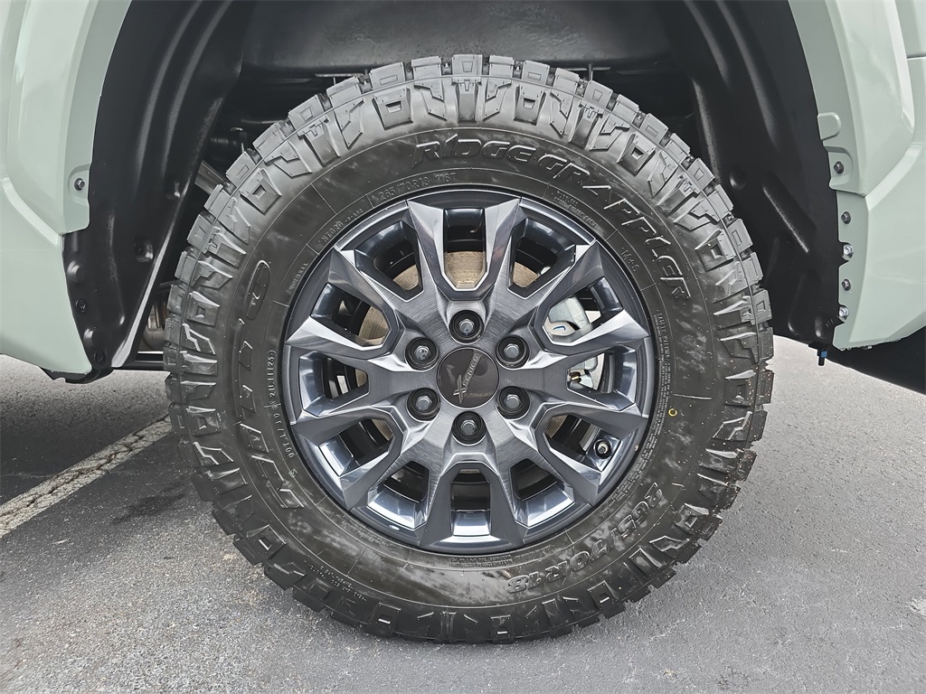 2026 Toyota Tundra SR5 CrewMax photo 31