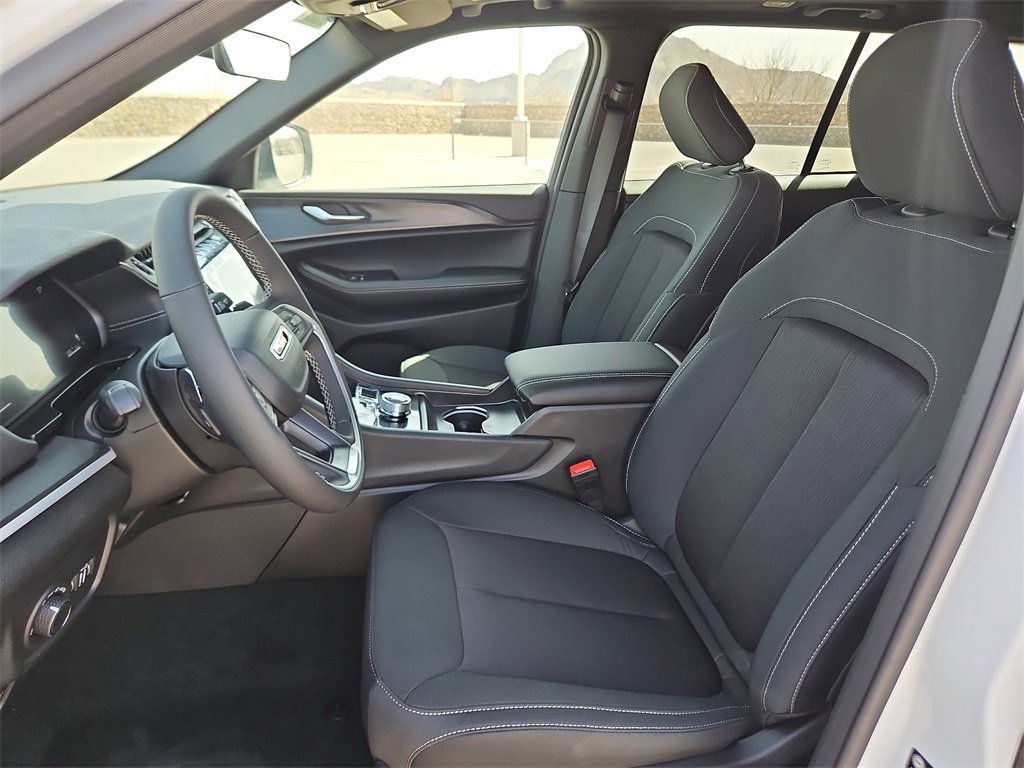 2025 Jeep Cherokee Laredo X photo 11