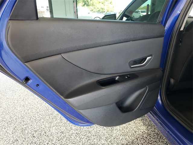 2021 Hyundai Elantra SEL photo 21