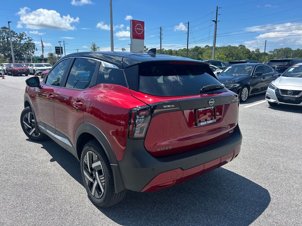 2025 Nissan Kicks SV photo 4