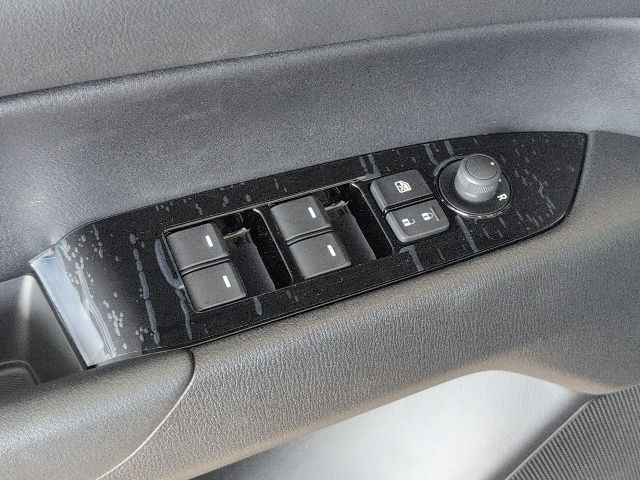 2025 Mazda CX-5 2.5 S Preferred photo 24