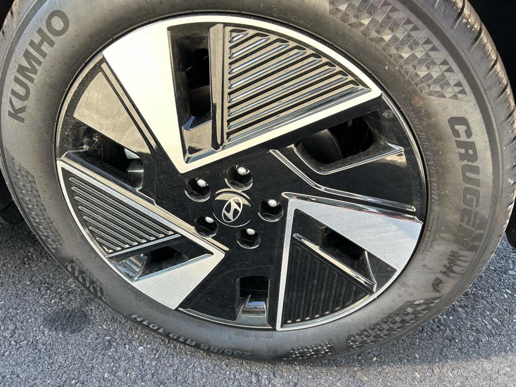 2025 Hyundai Ioniq 5 SE photo 9