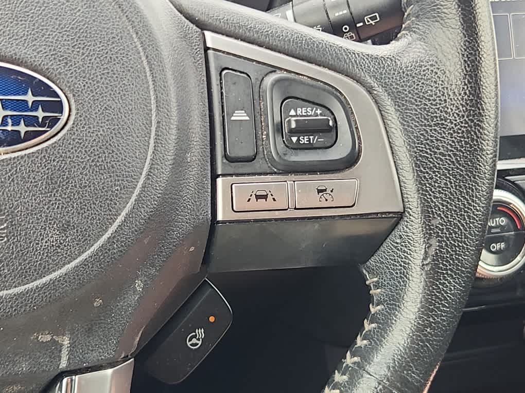2017 Subaru Forester Touring photo 17