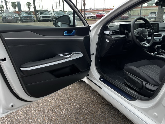 2026 Kia K5 LXS photo 13