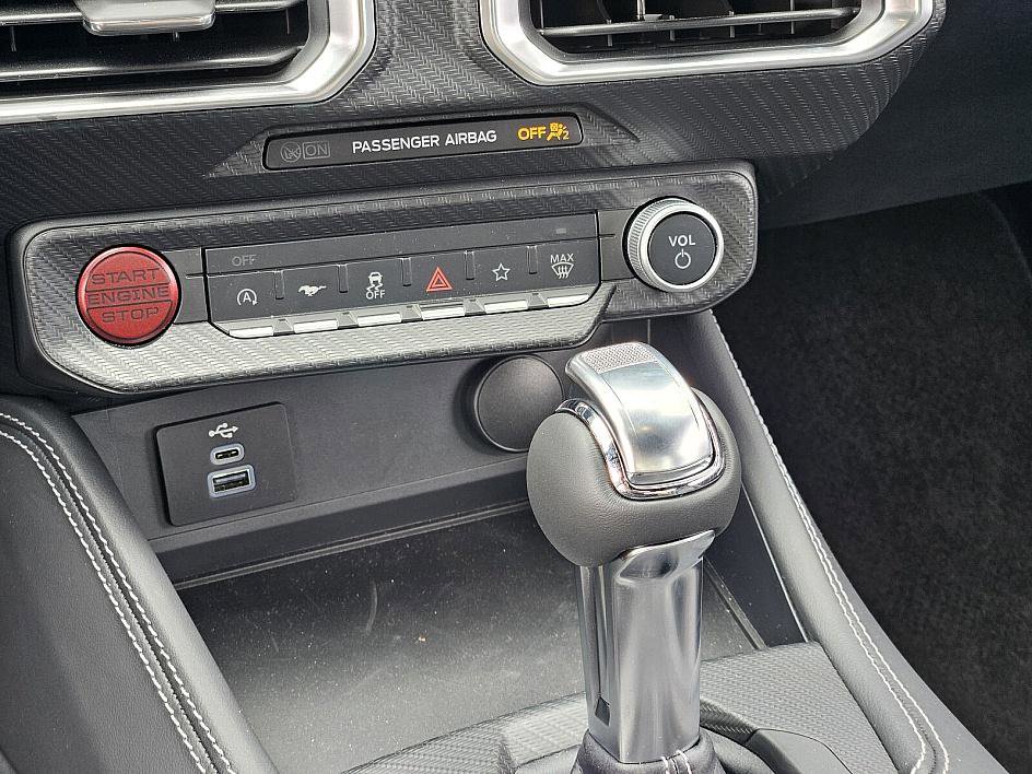 2025 Ford Mustang GT Premium photo 22