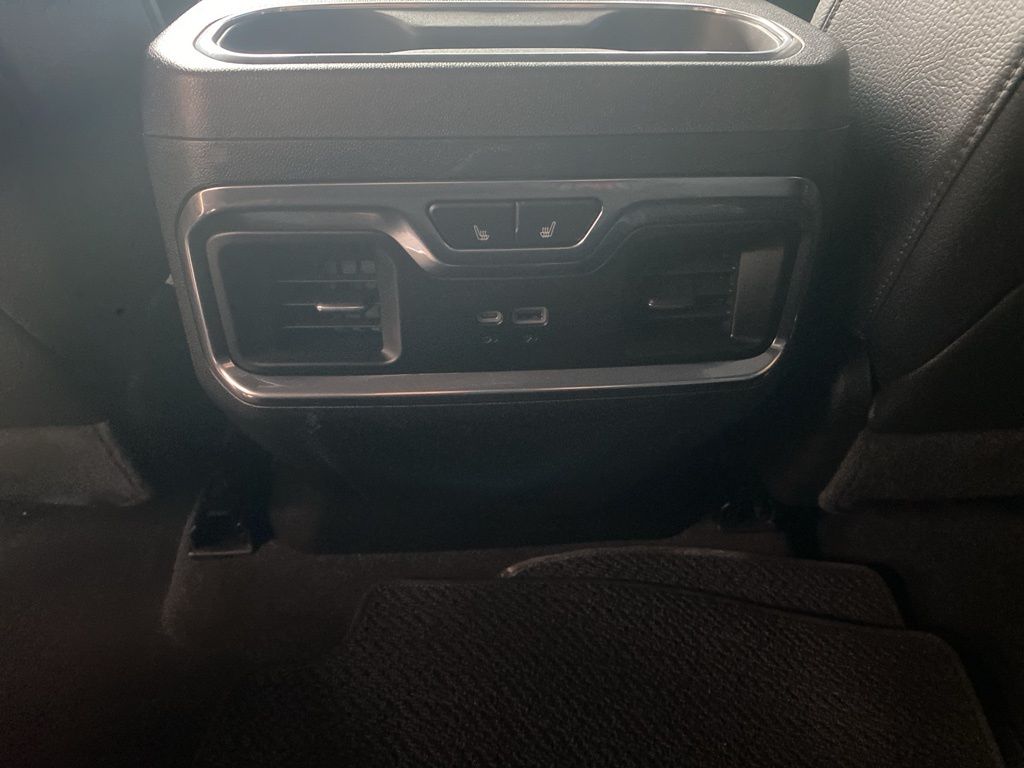 2024 Gmc Sierra 2500 HD Denali photo 2