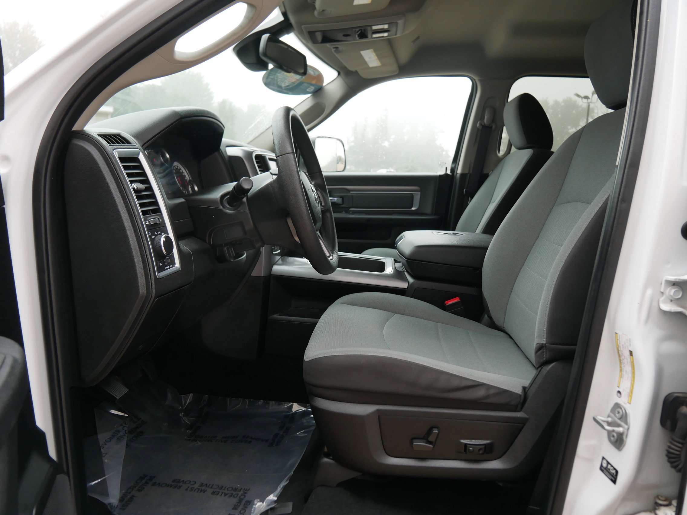2023 Ram 1500 Classic SLT photo 10