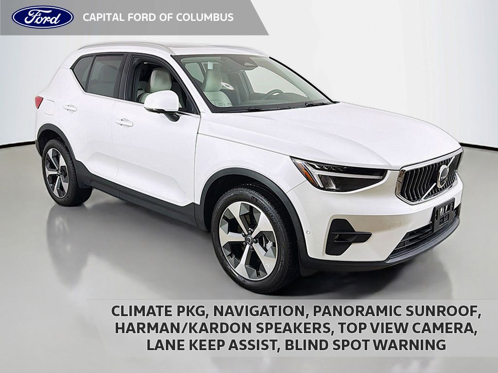 2024 Volvo XC40