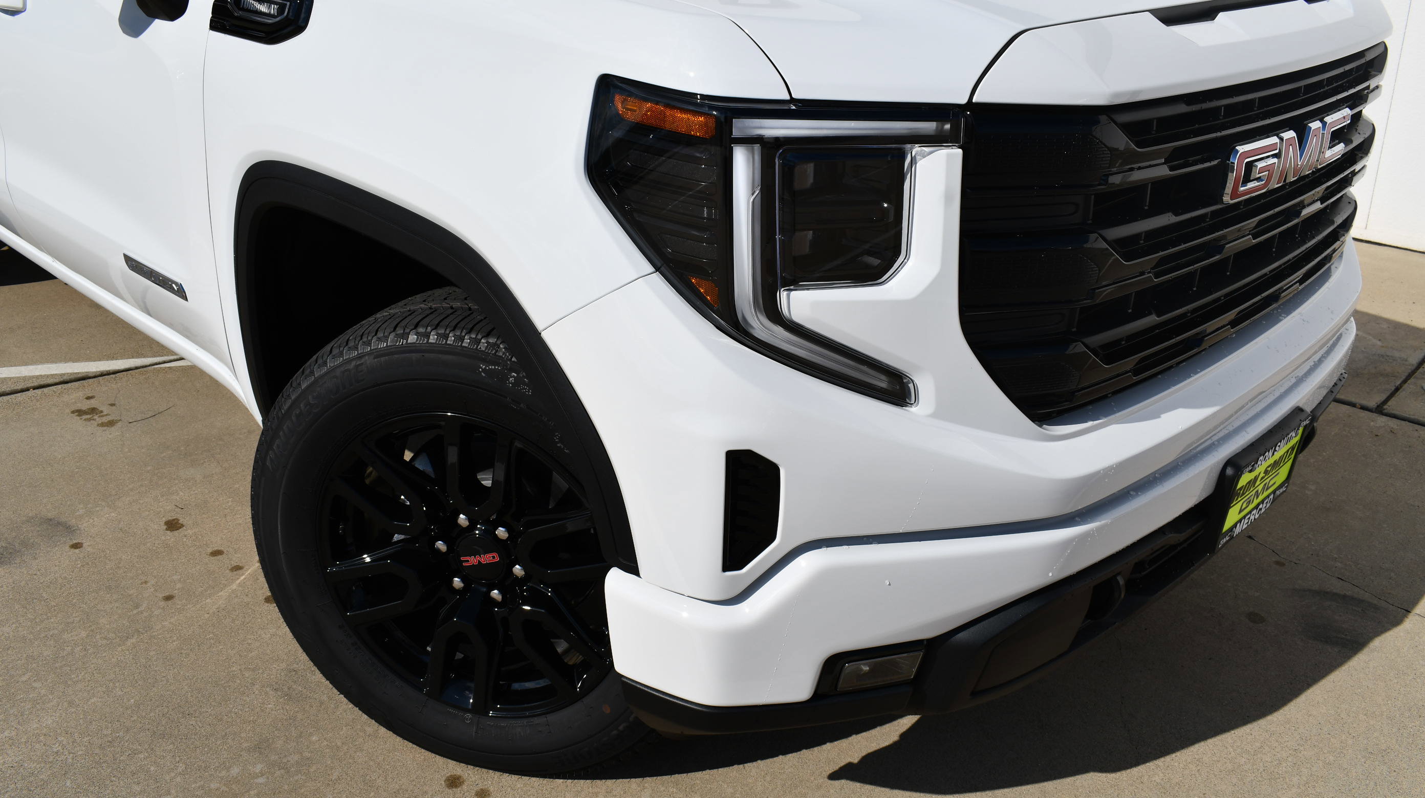 2026 Gmc Sierra 1500 Elevation photo 3