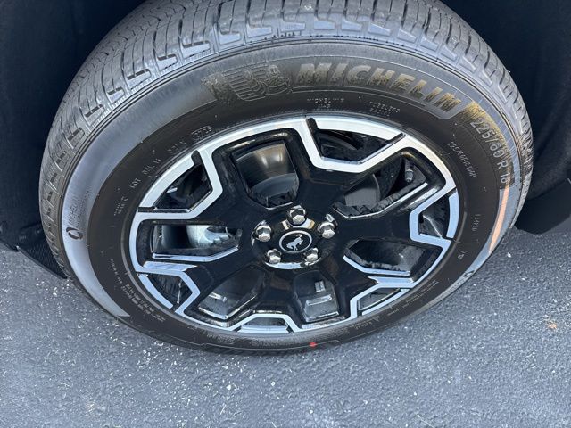 2025 Ford Bronco Sport Outer Banks photo 2