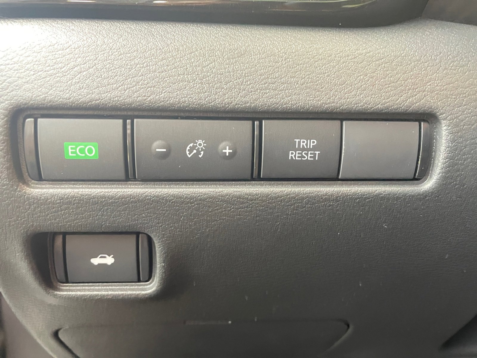 2025 Nissan Sentra SV photo 22